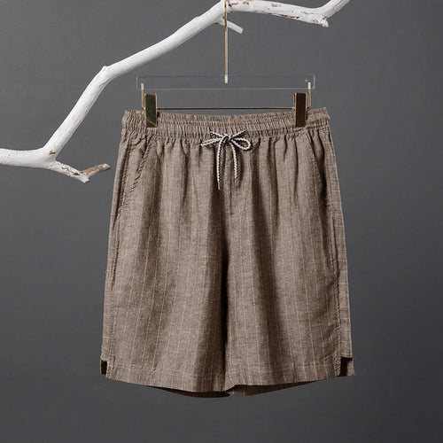 Bermuda de Linho Listrada Garenzi GZ503 confeccionada em linho nobre, com listras discretas, caimento elegante e toque suave.