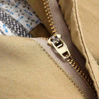 Bermuda Masculina Classic Comfort Garenzi GZ517 confeccionada em brim premium, com caimento ajustado, visual elegante e conforto para uso diário.