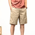 Bermuda Masculina Street Garenzi GZ514 confeccionada em sarja premium, com caimento ajustado, visual urbano e acabamento refinado para o dia a dia.