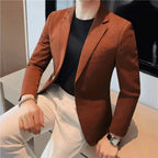 Blazer Masculino Noble Garenzi GZ051 confeccionado em algodão egípcio, com caimento elegante, acabamento impecável e visual sofisticado.