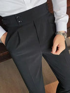 Calça de Alfaiataria Masculina Garenzi GZ256 com tecido premium, corte tradicional, acabamento refinado e visual elegante.