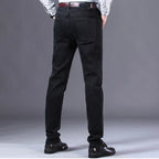 Calça Jeans Masculina Spectre Garenzi GZ260 com tecido premium, interior macio, acabamento impecável e design sofisticado.