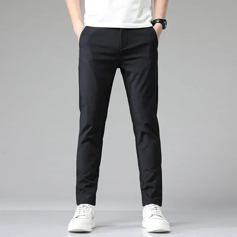 Calça Social Masculina Slim Garenzi GZ007 com tecido premium, modelagem slim fit, caimento alinhado e visual moderno.