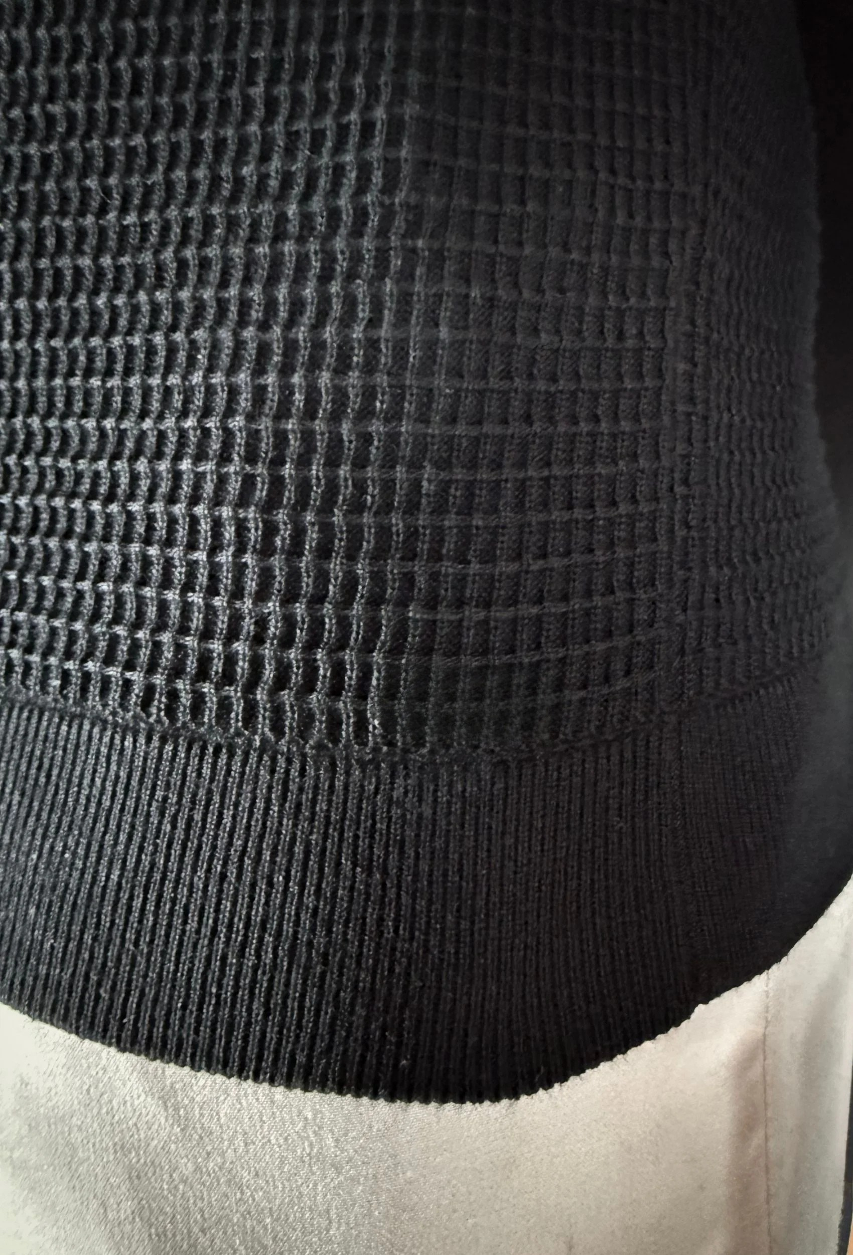 Camisa Polo Texture Premium Garenzi masculina com tecido texturizado, caimento moderno e acabamento refinado para uso casual e elegante