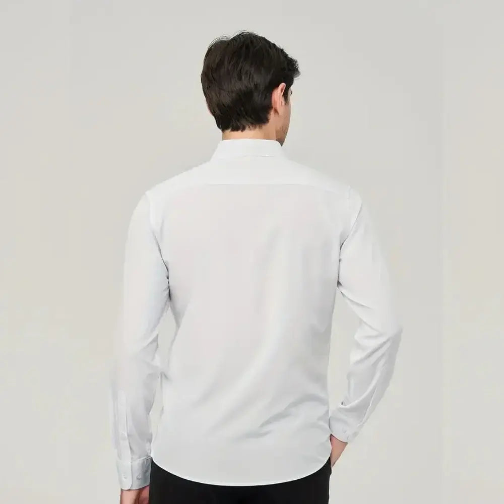 Camisa Social Masculina Garenzi GZ011 confeccionada em tecido tecnológico, com acabamento anti-odor, caimento alinhado e visual elegante.
