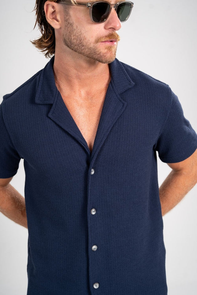 Conjunto Paradizo Garenzi Masculino com camisa de manga curta e calção, tecido leve, caimento moderno e visual casual confortável