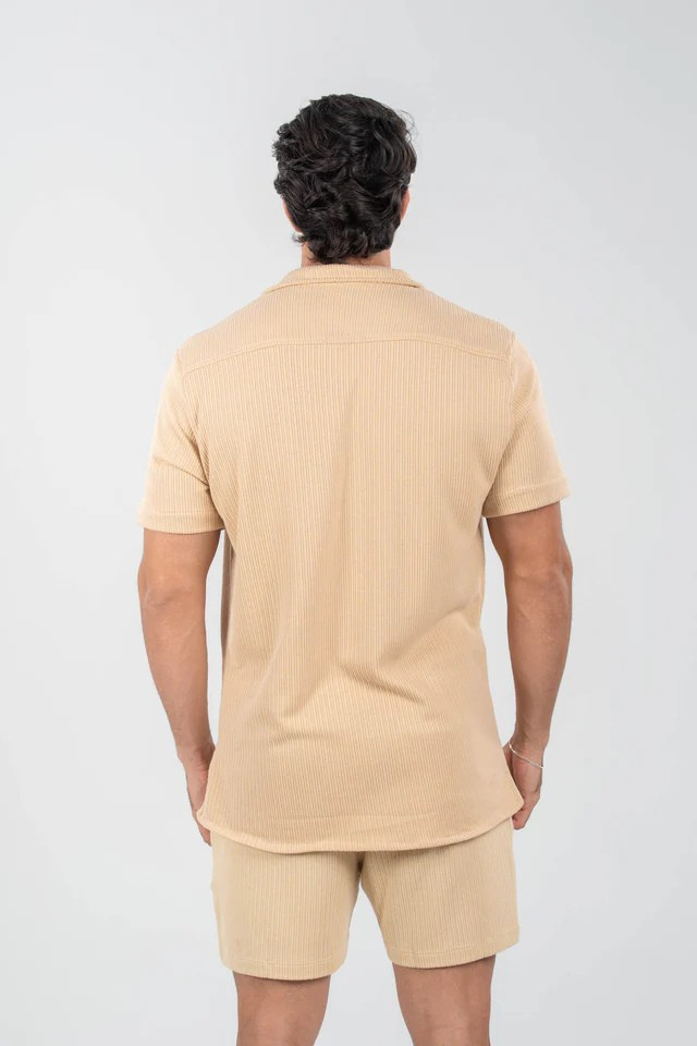 Conjunto Paradizo Garenzi Masculino com camisa de manga curta e calção, tecido leve, caimento moderno e visual casual confortável