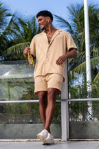 Conjunto Paradizo Garenzi Masculino com camisa de manga curta e calção, tecido leve, caimento moderno e visual casual confortável