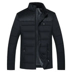 Jaqueta Puffer Masculina Grife Garenzi GZ148 com tecido resistente à água, enchimento térmico leve, design moderno e caimento ajustado.