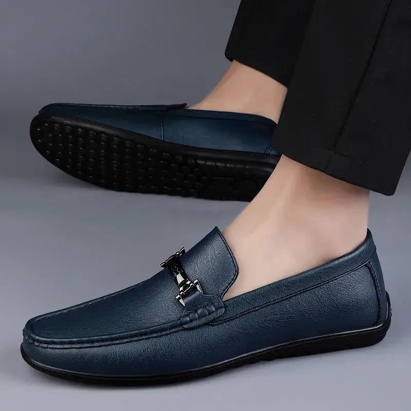 Mocassim Masculino de Couro Garenzi GZ299 confeccionado em couro premium, com palmilha macia, solado flexível e visual sofisticado.