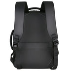 Mochila Executiva Garenzi GZ066 impermeável, com compartimento para notebook 15”, porta USB integrada e design moderno e funcional.
