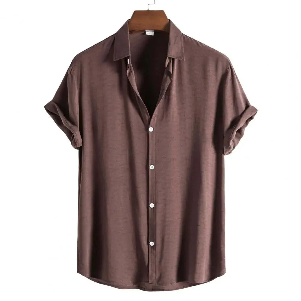Camisa Manga Curta Lisa Garenzi GZ537 com tecido respirável, caimento leve e estilo minimalista para looks casuais ou alinhados.