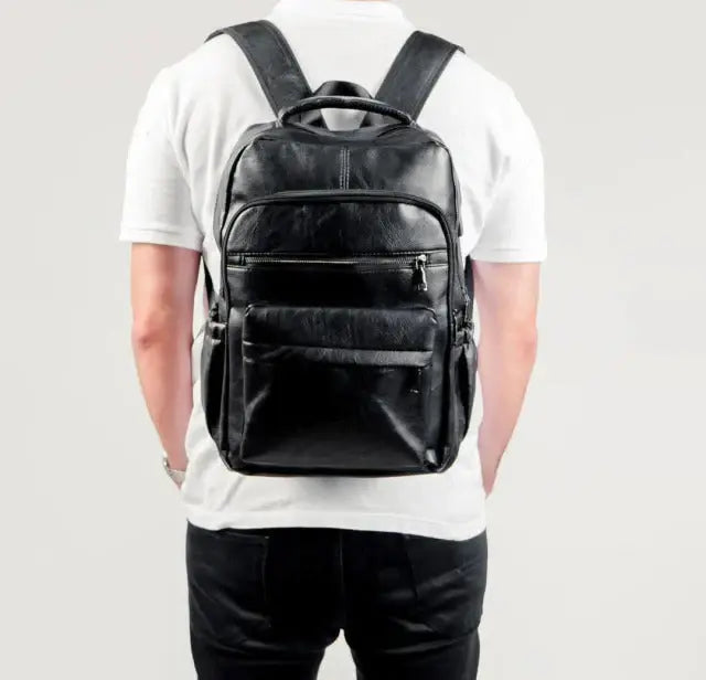 Mochila de Couro Masculina Garenzi GZ072 - Resistente à Água, com USB e Antifurto
