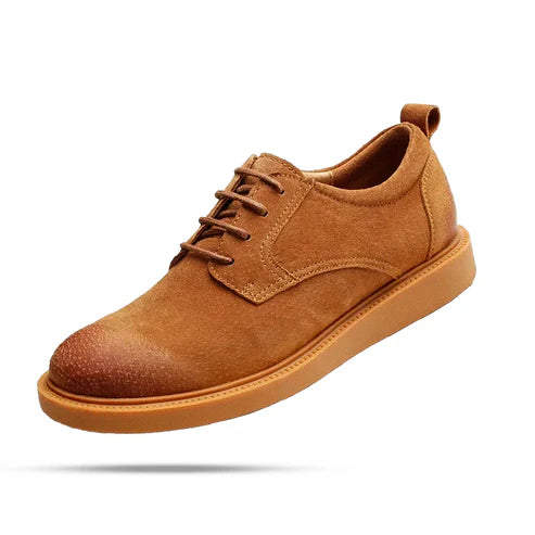 Tênis Masculino em Camurça Garenzi GZ425 em camurça premium com forro térmico e solado durável para visual casual refinado.